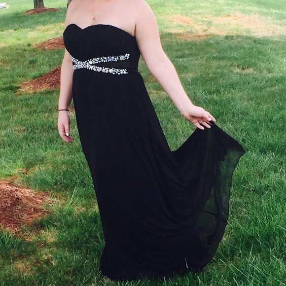 PROM DRESS! - Picture 3 of 3